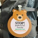 Bear Don’t Touch Baby Sign Tag Stop Please Look Baby Car Seat Tag No Touching for Car Seat Cover Basket Tag Stroller Tag Carrycot Basket Tag Baby Warning Tips with Hanging Straps